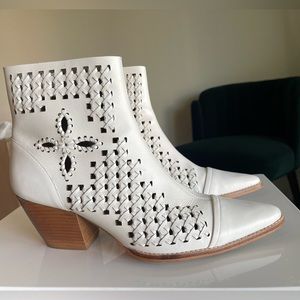 Matisse white booties
